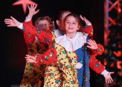 Showballett Formel I Weihnachtsrevue 2023 18